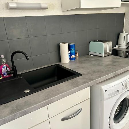STUDIO Intra Muros au calme LʼIsle-sur-la-Sorgue Extérieur photo