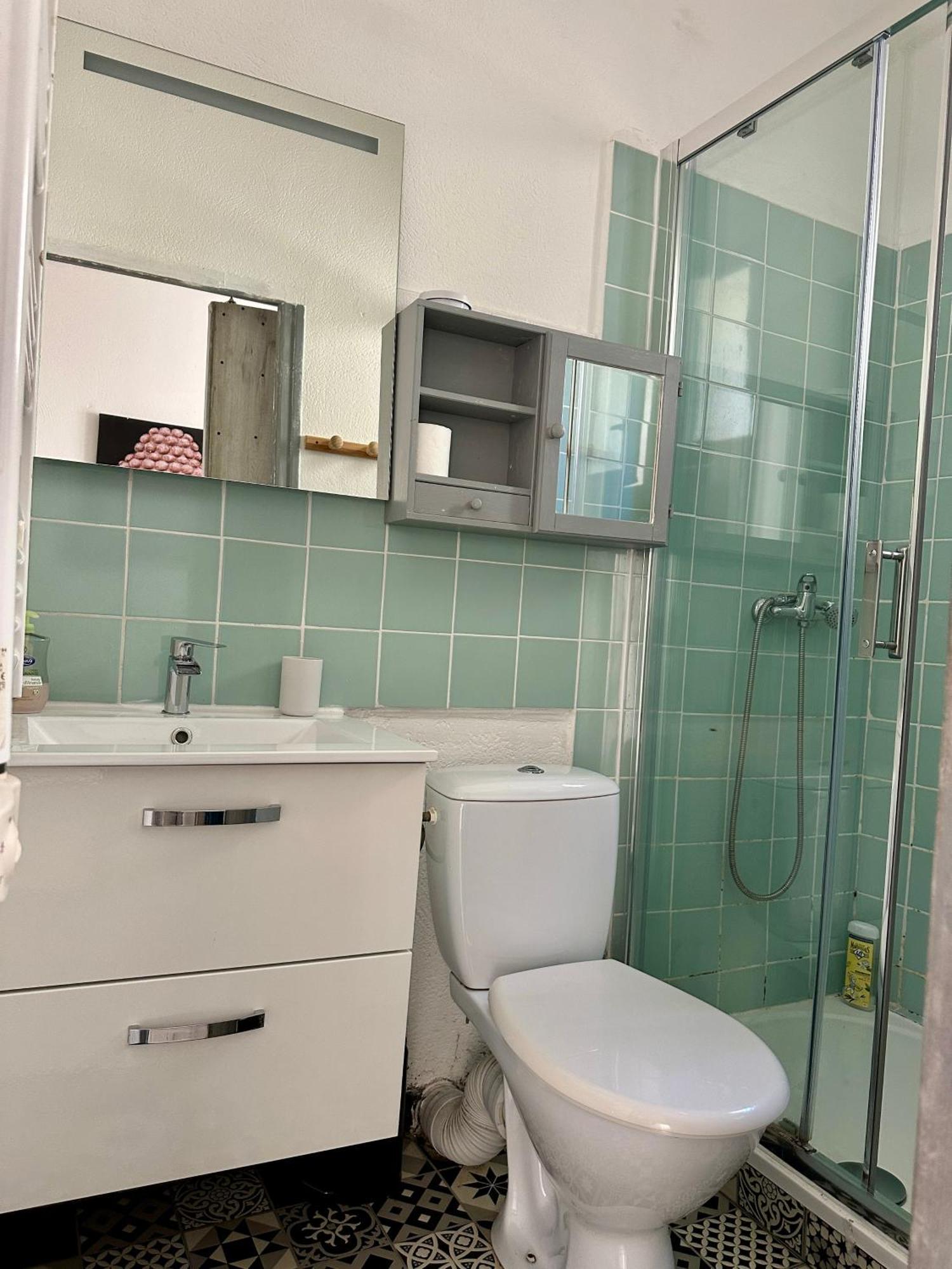 STUDIO Intra Muros au calme LʼIsle-sur-la-Sorgue Extérieur photo