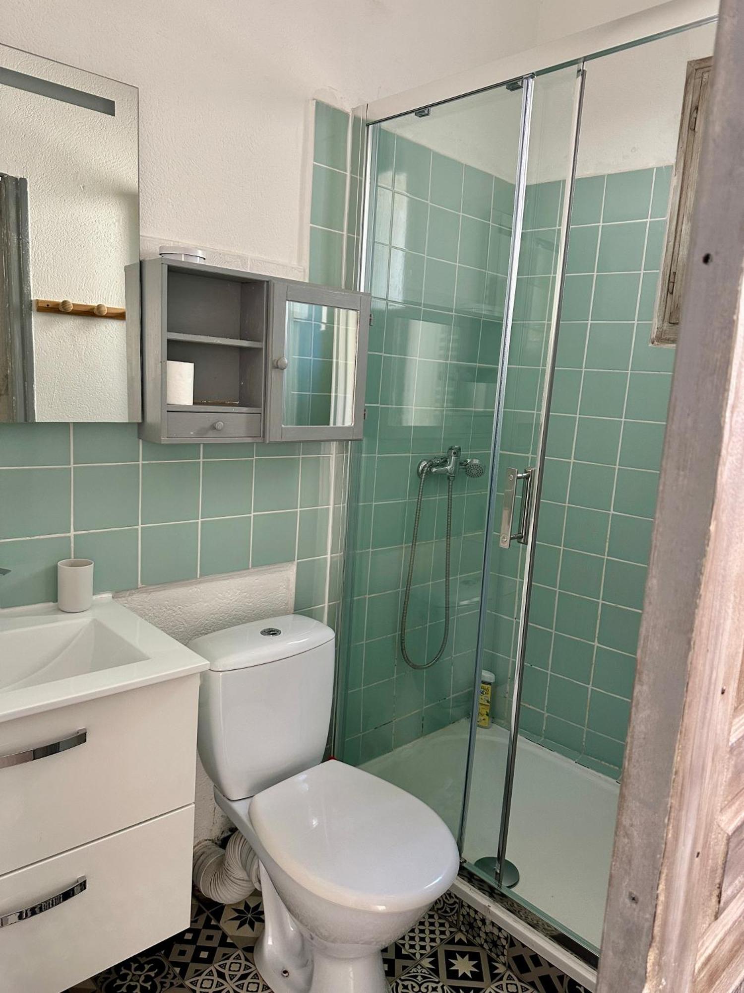 STUDIO Intra Muros au calme LʼIsle-sur-la-Sorgue Extérieur photo