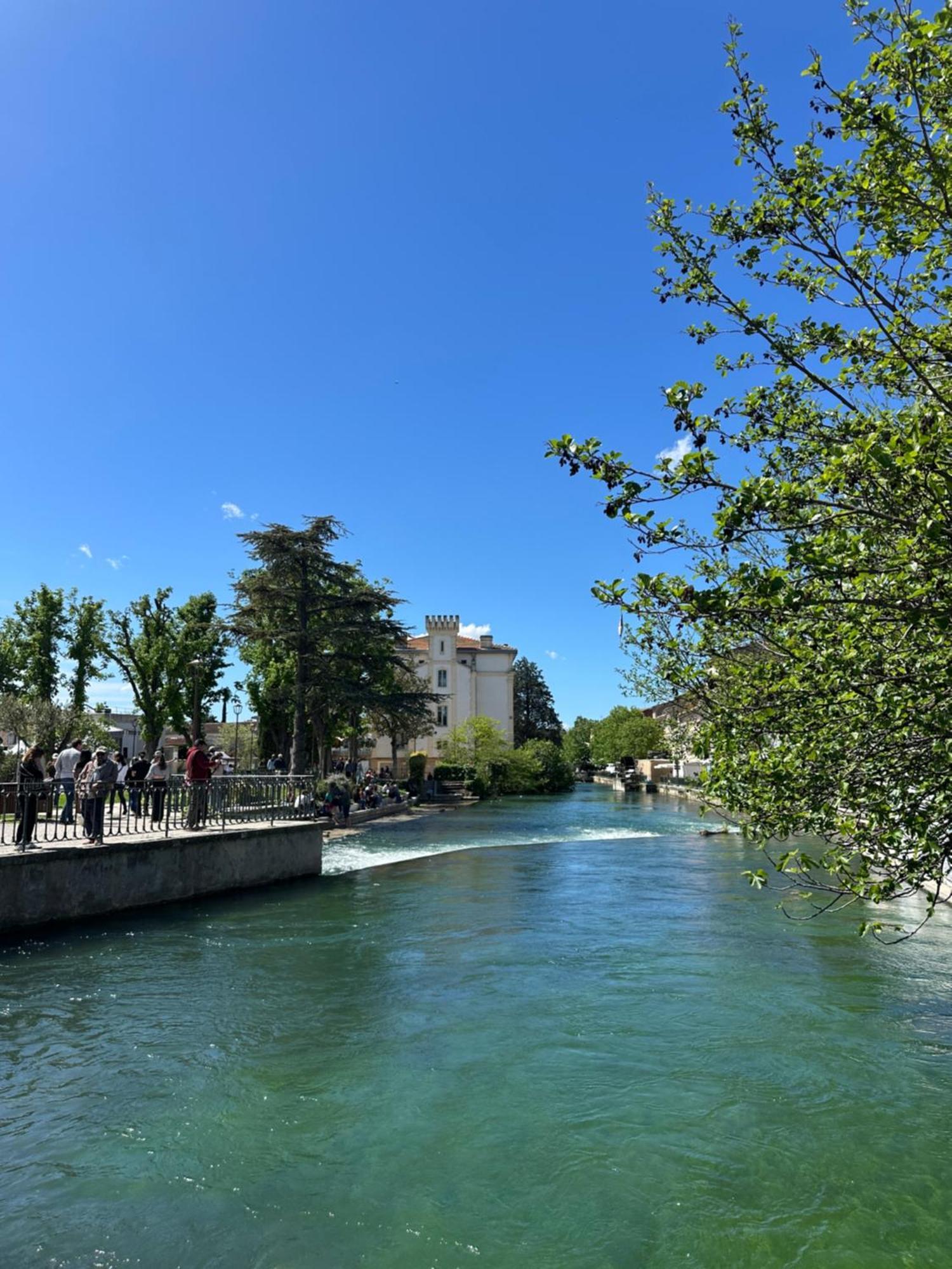 STUDIO Intra Muros au calme LʼIsle-sur-la-Sorgue Extérieur photo