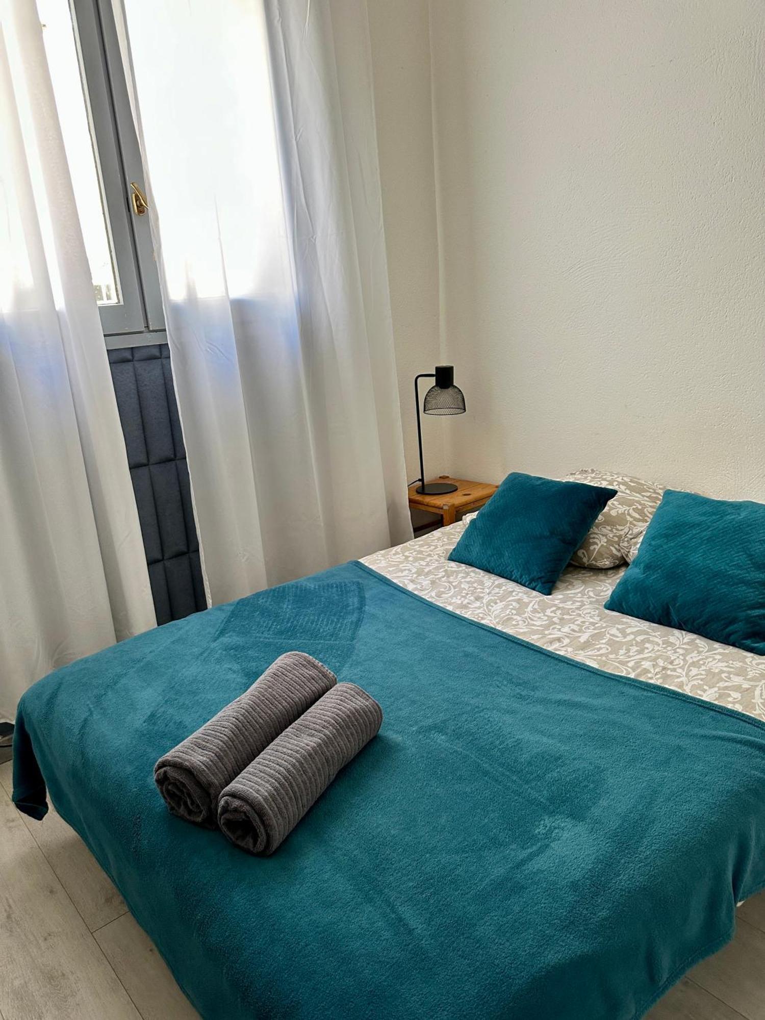 STUDIO Intra Muros au calme LʼIsle-sur-la-Sorgue Extérieur photo
